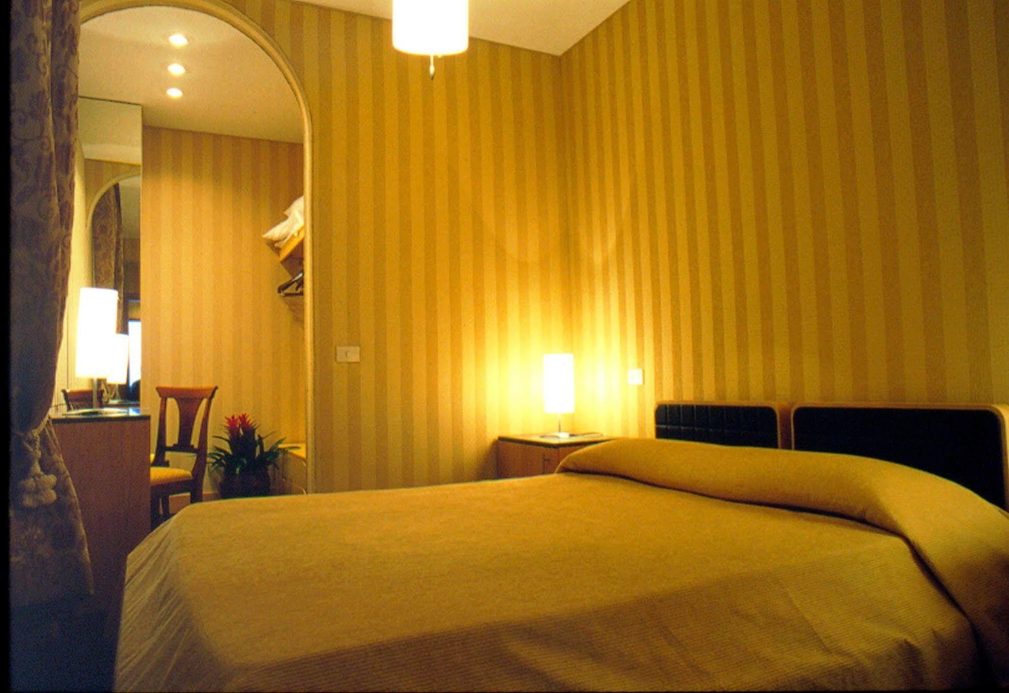 Hotel Lemon Garden Roma Exterior foto